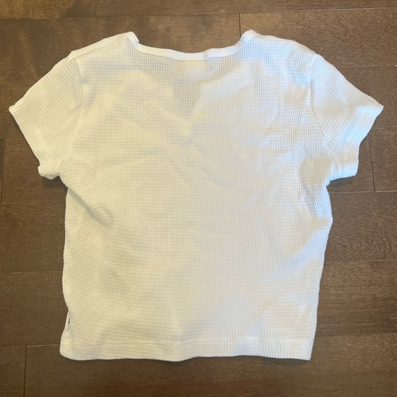 TNA Aritzia Notch Waffle White T-Shirt - Picture 5 of 6